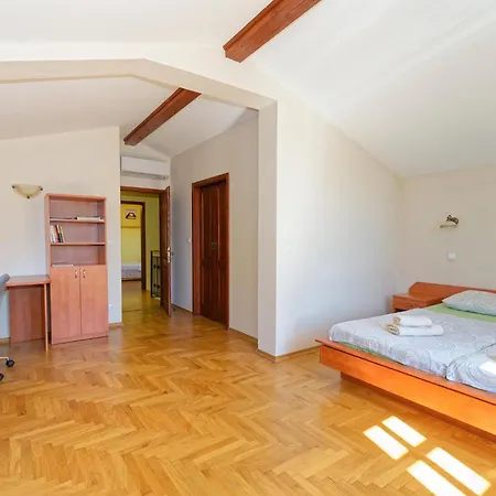 Ferienhaus Garden House Poreč